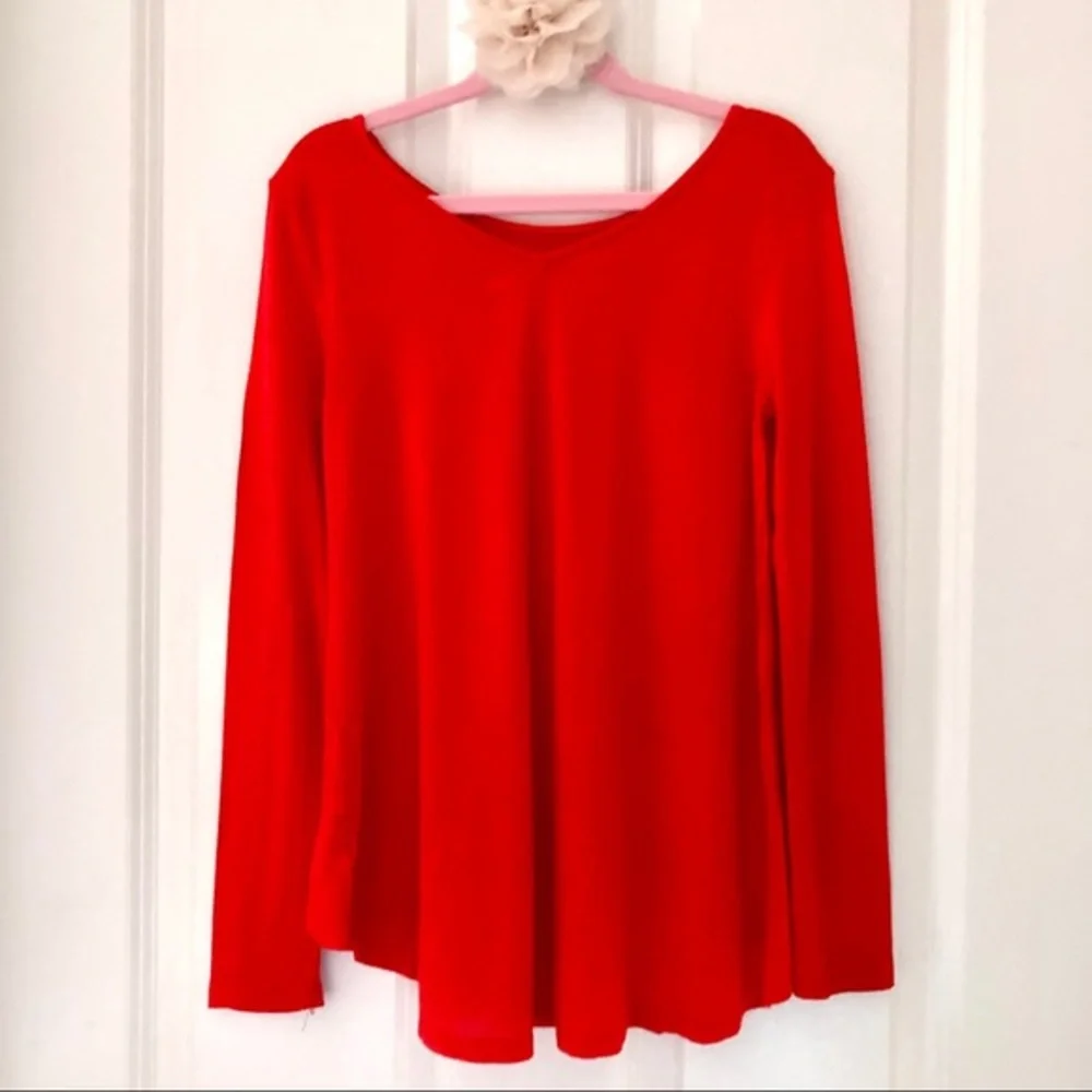 🌷Host Pick!🌷🌸3/$30🌸 Old Navy Cherry Red Top 💕